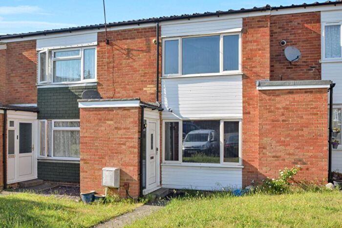 2 Bedroom Terraced House For Sale In Port Close, Lordswood, Chatham, ME5