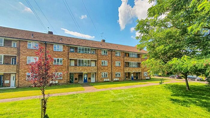 1 Bedroom Flat For Sale In Tudor Way, Hertford, SG14