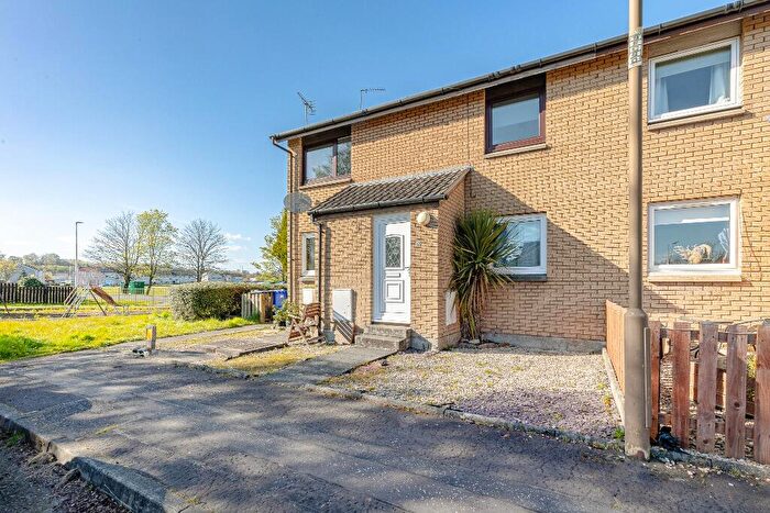 2 Bedroom Flat To Rent In Maurice Avenue, Broomridge, Stirling, FK7
