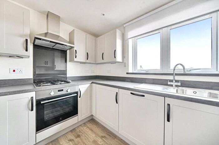 2 Bedroom Apartment To Rent In Jenyns Drive, Cambridge, Cambridgeshire, CB3