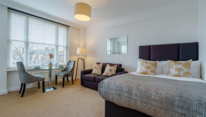 Studio To Rent In Hill Street, London, W1J