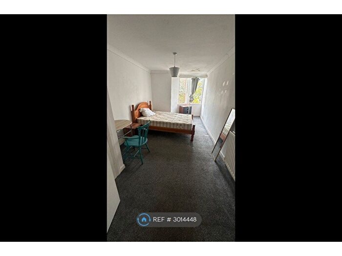 3 Bedroom Flat To Rent In Wilton St, Glasgow, G20