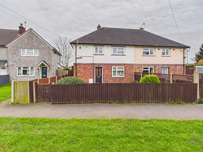 3 Bedroom Semi-Detached House For Sale In Moira Dale, Castle Donington, Derby, DE74