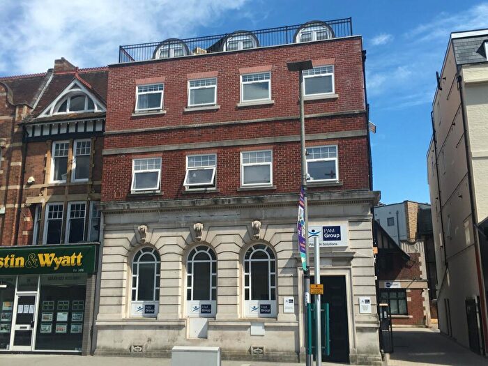 Studio To Rent In London Road, SO15