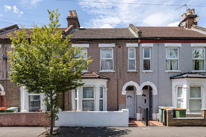 3 Bedroom Flat For Sale In Stork Road, London, E7