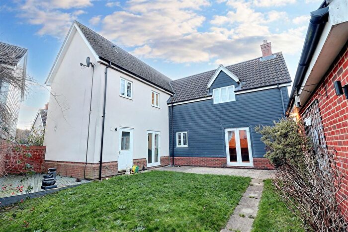 4 Bedroom Detached House For Sale In Victory Grove, Costessey, Norwich, NR5