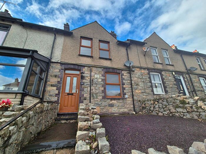 2 Bedroom Terraced House To Rent In Caernarfon, LL54