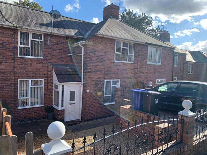 3 Bedroom Terraced House To Rent In Boundary Hill, Dudley, West Midlands, DY3
