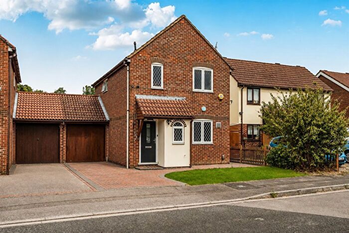 3 Bedroom Detached House To Rent In Turnstone Close, Winnersh, Wokingham, RG41