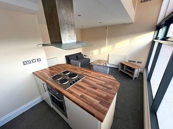1 Bedroom Flat To Rent In Winckley Square, Preston, Lancashire, PR1