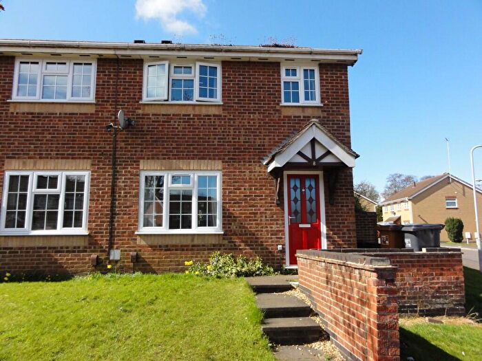 3 Bedroom Semi-Detached House To Rent In Merry Hill, West Hunsbury, Northampton, NN4