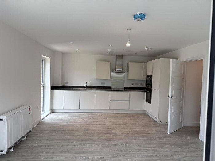 2 Bedroom Apartment To Rent In Stonehaven, Ebbsfleet, DA10