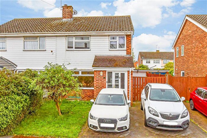 3 Bedroom Semi-Detached House For Sale In Willow Crescent, Five Oak Green, Tonbridge, Kent, TN12