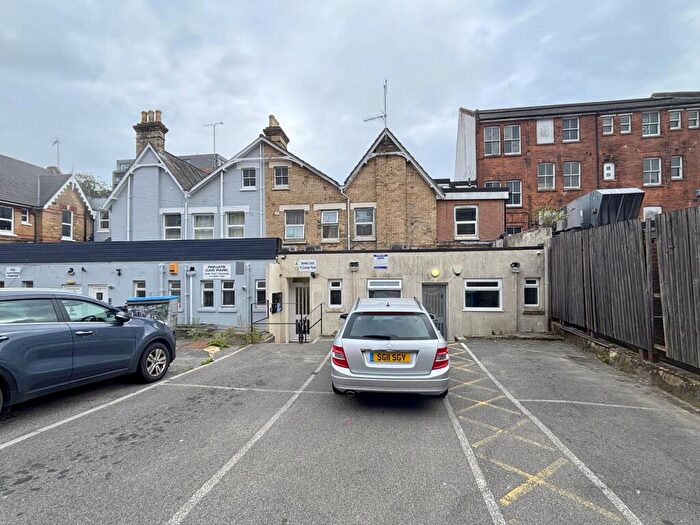1 Bedroom Flat For Sale In Flat, Domino Court, Cumnor Road, Bournemouth, Dorset, BH1