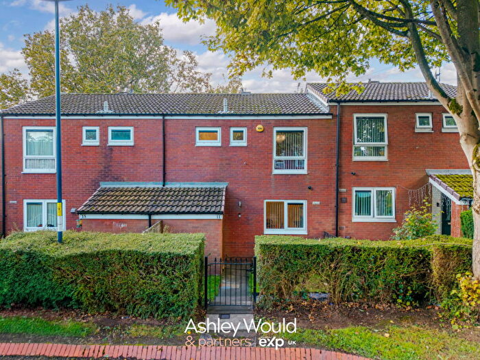 3 Bedroom Terraced House For Sale In Stuarts Way, Birmingham, B32