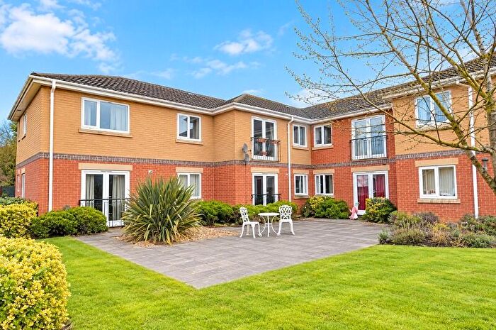 2 Bedroom Flat For Sale In Garratt Square, Whetstone, Leicester, Leicestershire., LE8