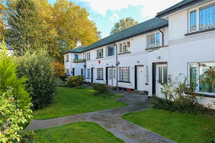 2 Bedroom Maisonette To Rent In Kendrick Road, Reading, Berkshire, RG1