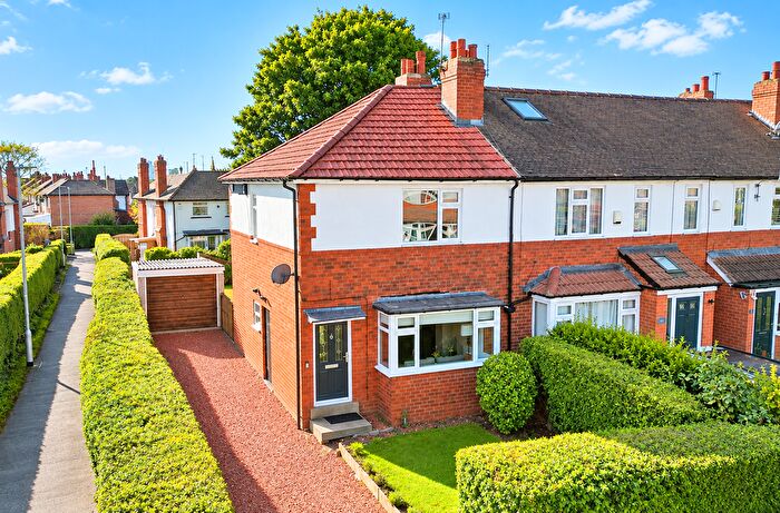 2 Bedroom Terraced House For Sale In Henconner Crescent, Chapel Allerton, Leeds, LS7
