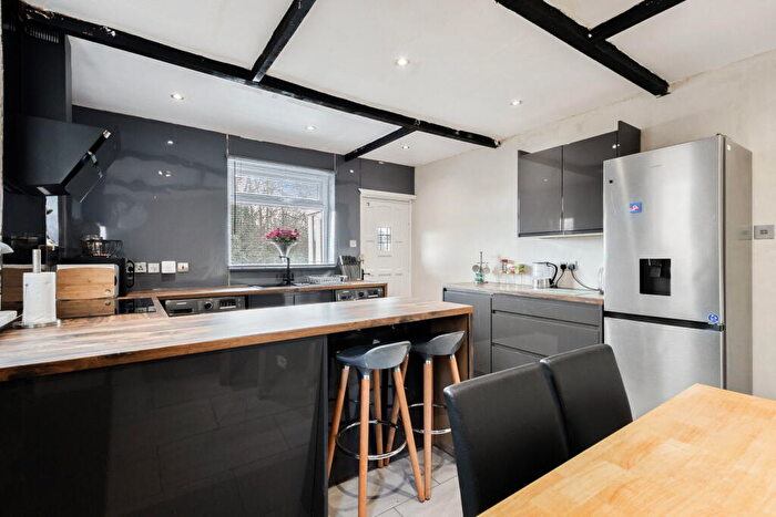 2 Bedroom Detached Bungalow For Sale In Selby Road, Garforth, LS25