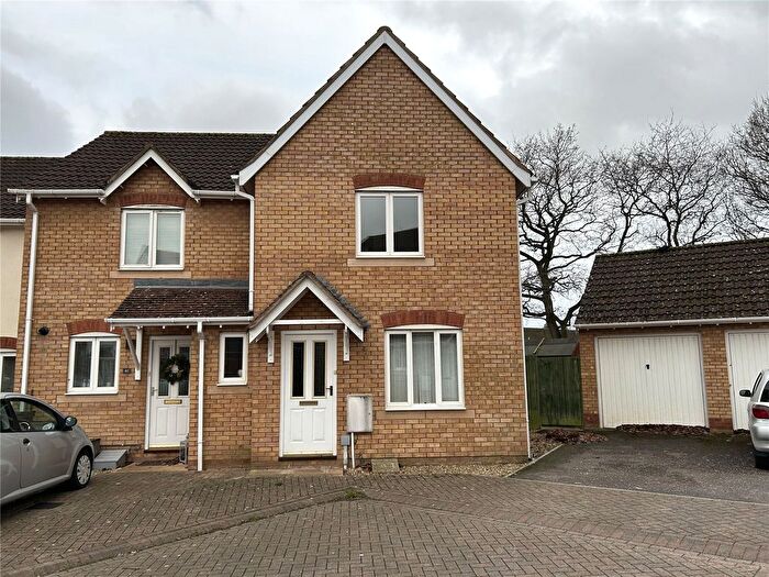 2 Bedroom End Of Terrace House To Rent In The Shaulders, Taunton, Somerset, TA2