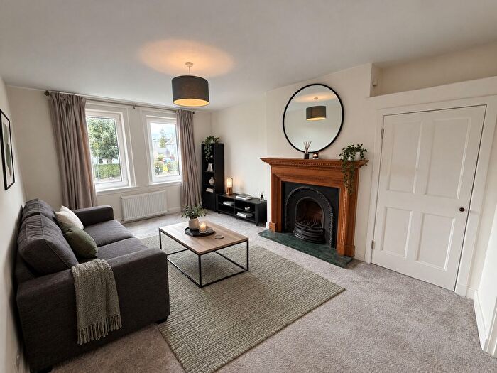 2 Bedroom Flat To Rent In Stenhouse Road, Edinburgh, EH11