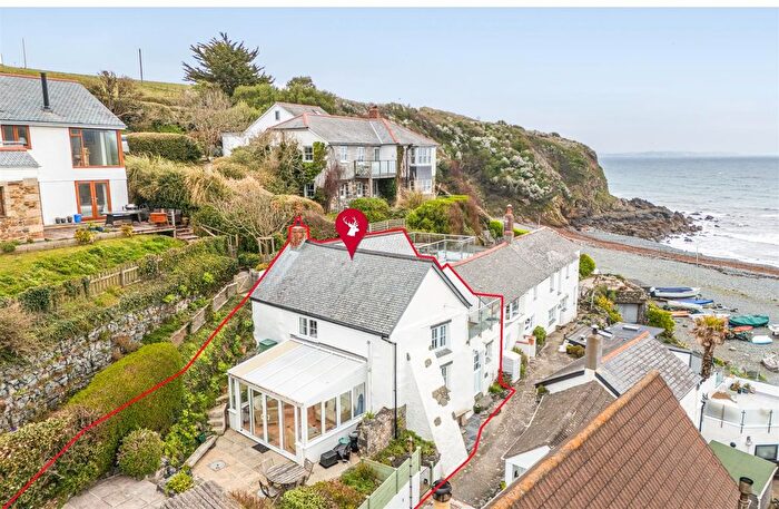 3 Bedroom Semi-Detached House For Sale In Porthallow, St. Keverne, Helston, TR12