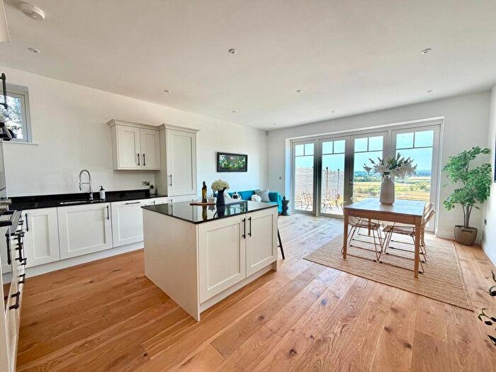 4 Bedroom End Of Terrace House For Sale In Church Hill, Stalbridge, Sturminster Newton, Dorset, DT10