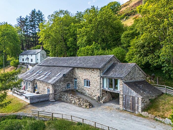 6 Bedroom Barn Conversion For Sale In Hirnant, SY10
