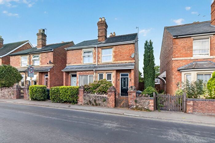 2 Bedroom Semi-Detached House For Sale In Upper Howsell Road, Malvern, WR14