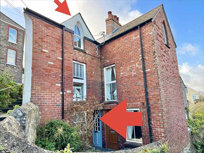 2 Bedroom Property For Sale In Mevagissey, Cornwall., PL26