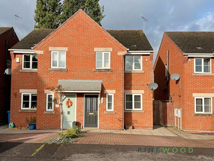 3 Bedroom Semi-Detached House To Rent In Barn Croft, Mansfield, NG18