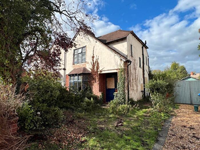 3 Bedroom Semi-Detached House For Sale In Orchard Way, Stratford-upon-Avon, CV37
