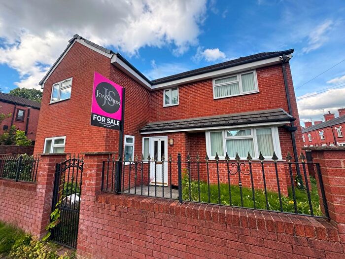 5 Bedroom Detached House For Sale In Bonny Brow Street, Middleton, Manchester, M24