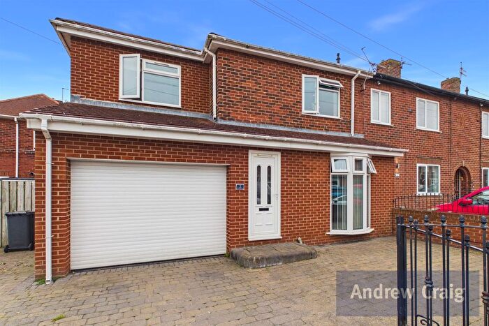 3 Bedroom Semi-Detached House For Sale In Widdrington Avenue, South Shields, NE34