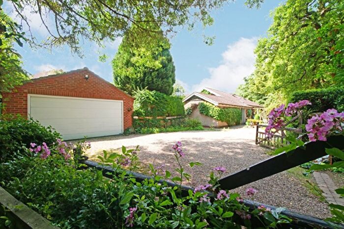 4 Bedroom Detached House For Sale In Mill Lane, Acaster Malbis, York, YO23