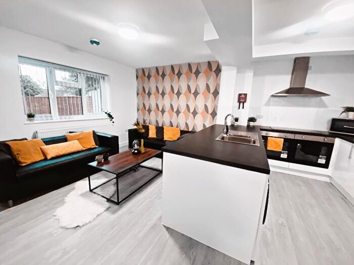6 Bedroom Terraced House To Rent In Sheriff Avenue, Coventry, CV4