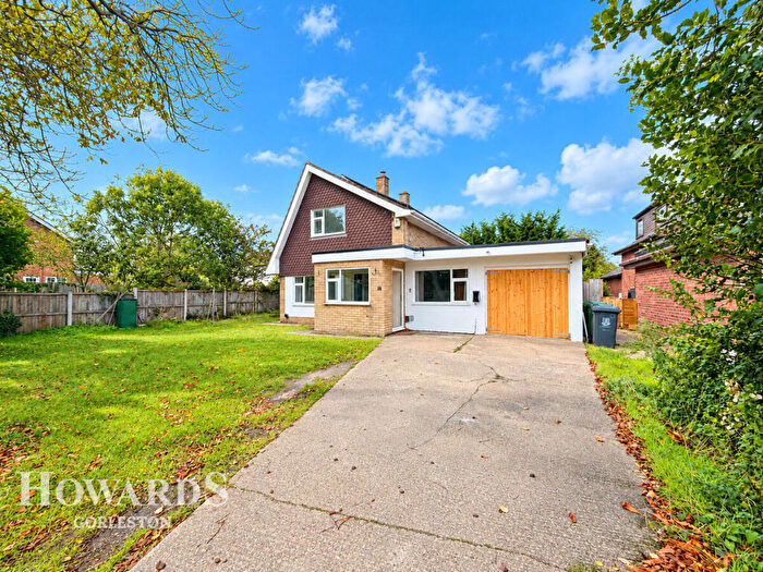 4 Bedroom Detached House For Sale In Station Road South, Belton, NR31