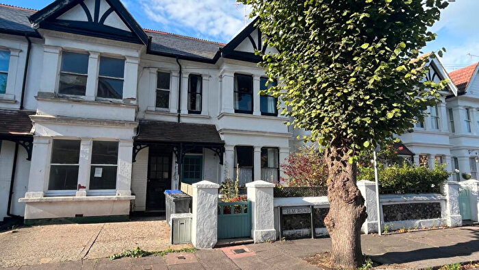 1 Bedroom Apartment To Rent In Elm Road, Worthing, BN11