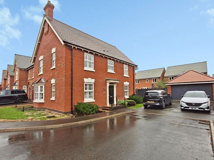 4 Bedroom Detached House For Sale In Gilliflower Way, Nuneaton, Warwickshire, CV11