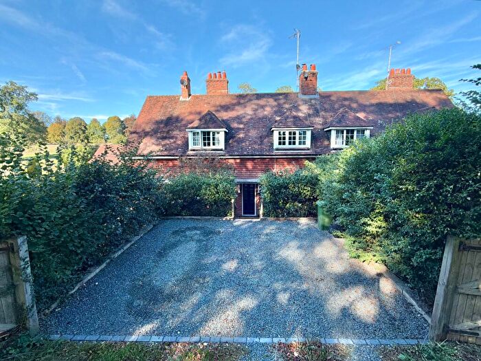 4 Bedroom Terraced House For Sale In Bramdean, Alresford, SO24