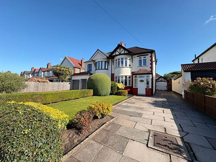 3 Bedroom Semi-Detached House For Sale In Liverpool Road South, Maghull, L31