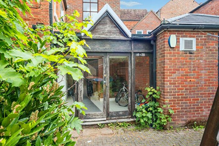 1 Bedroom Apartment For Sale In Cofferidge Close, Stony Stratford, Milton Keynes, MK11