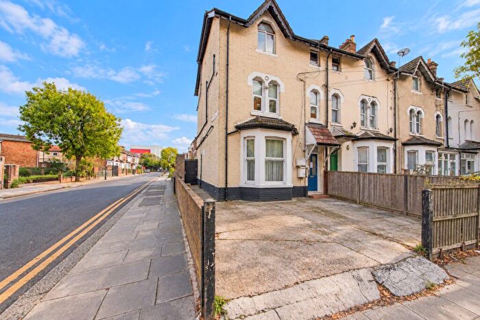 1 Bedroom Studio For Sale In Flat, Willoughby Lane, N17