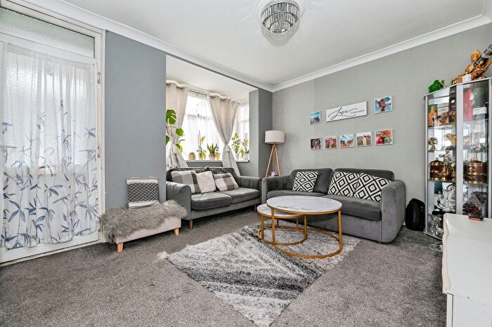 2 Bedroom Terraced House For Sale In Rosedale Road, Grays, RM17