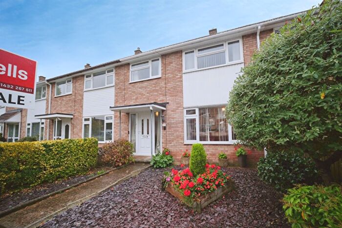 3 Bedroom Terraced House For Sale In Sheridan Road, Hereford, HR4