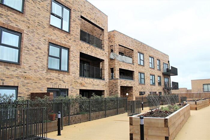 1 Bedroom Garage / Parking To Rent In Ballast Road, Erith, DA8