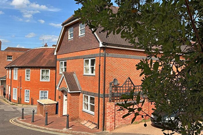 1 Bedroom Flat For Sale In Town Centre, Godalming, GU7