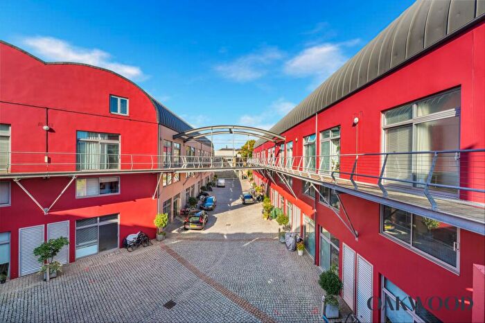 2 Bedroom Flat For Sale In Red Square, Carysfort Road, N16