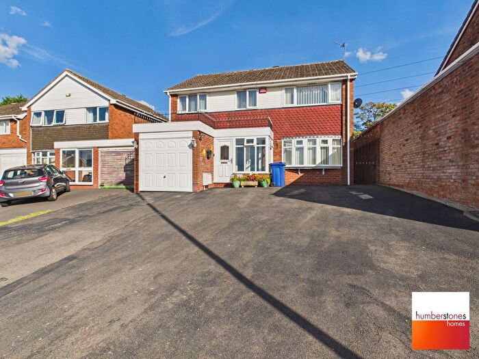 5 Bedroom Detached House For Sale In Woodbury Road, Halesowen, B62