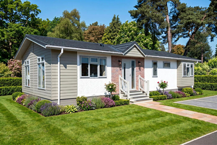 2 Bedroom Park Home For Sale In Weston-super-Mare, Somerset, BS22